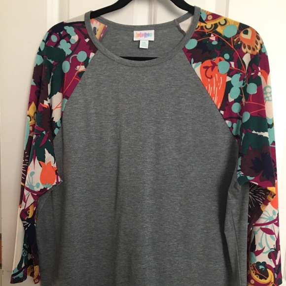 LuLaRoe Tops - Lularoe Randy Shirt